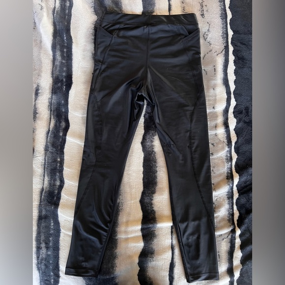 Nike workout leggings. Use but looks like new. Size S. - Picture 2 of 4